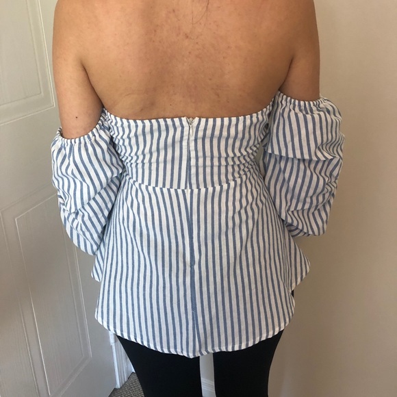 Striped blue and white top - Picture 2 of 3